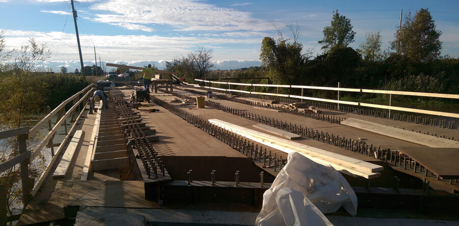 1-drake-deck-forming